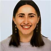 Insegnante madrelingua di spagnolo. Non parlo italiano ma le lezioni sarebbero in inglese, quindi copriremo entrambe le lingue